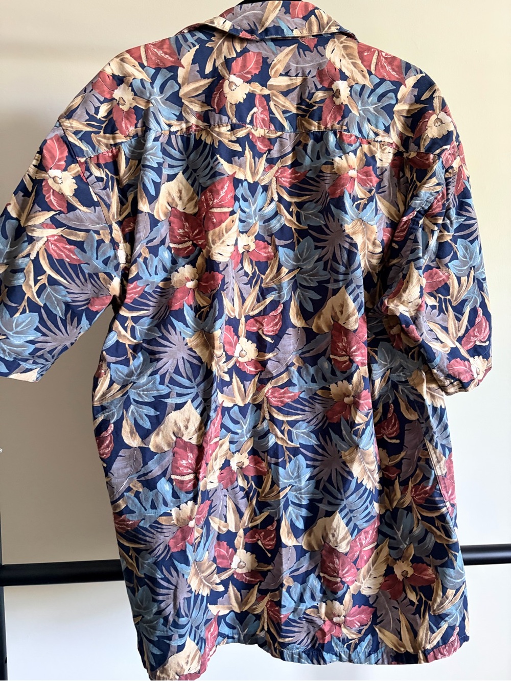 Men's Tropical Floral Button-Up Shirt in Navy, Red & Tan - Picture 2 of 3